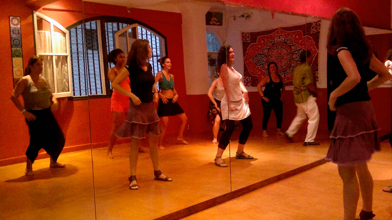 Ritmos Latinos, Bollywood y Danza Oriental en las clases de Grupo de Bodyland Fitness
